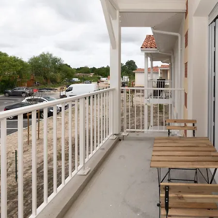 Parking Balcon 4pers Vendays-Montalivet